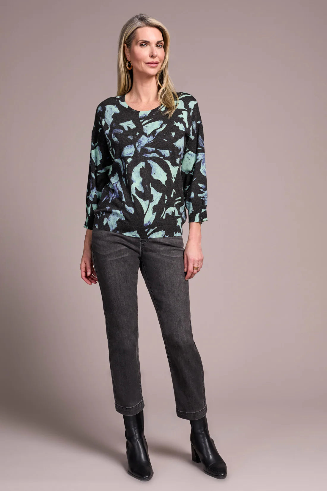 Tribal Fashions Soft Yarn 3/4 Sleeve Crewneck Sweater