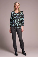 Tribal Fashions Soft Yarn 3/4 Sleeve Crewneck Sweater