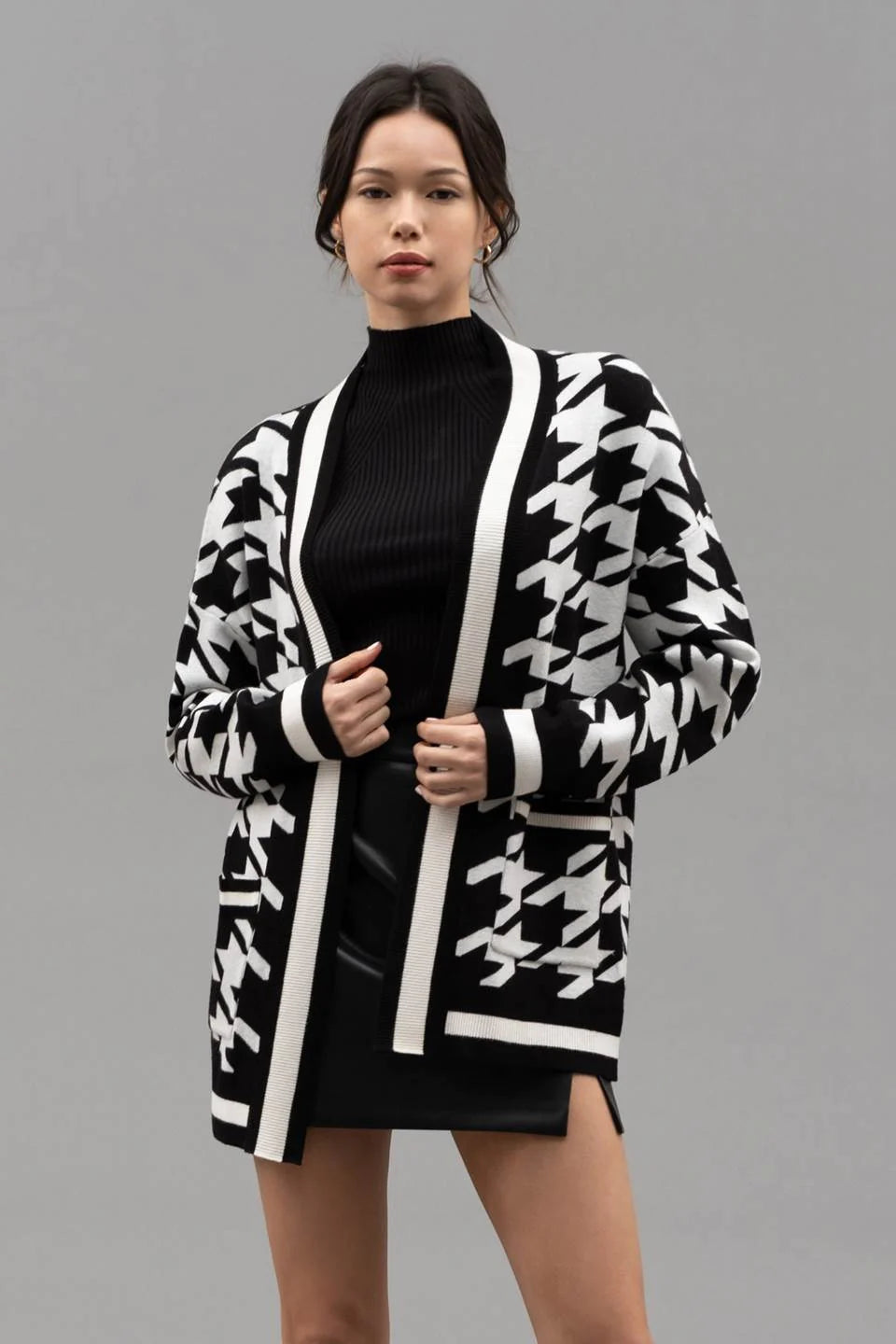 Blu Pepper Black and White Houndstooth Cardigan