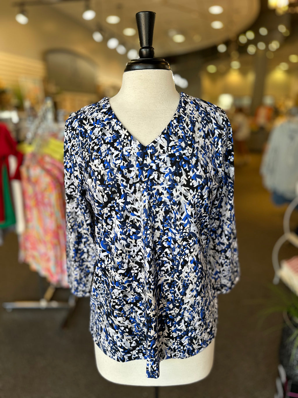 Lulu B UPF 50+ 3/4 Sleeve V-Neck Top - Vine Print