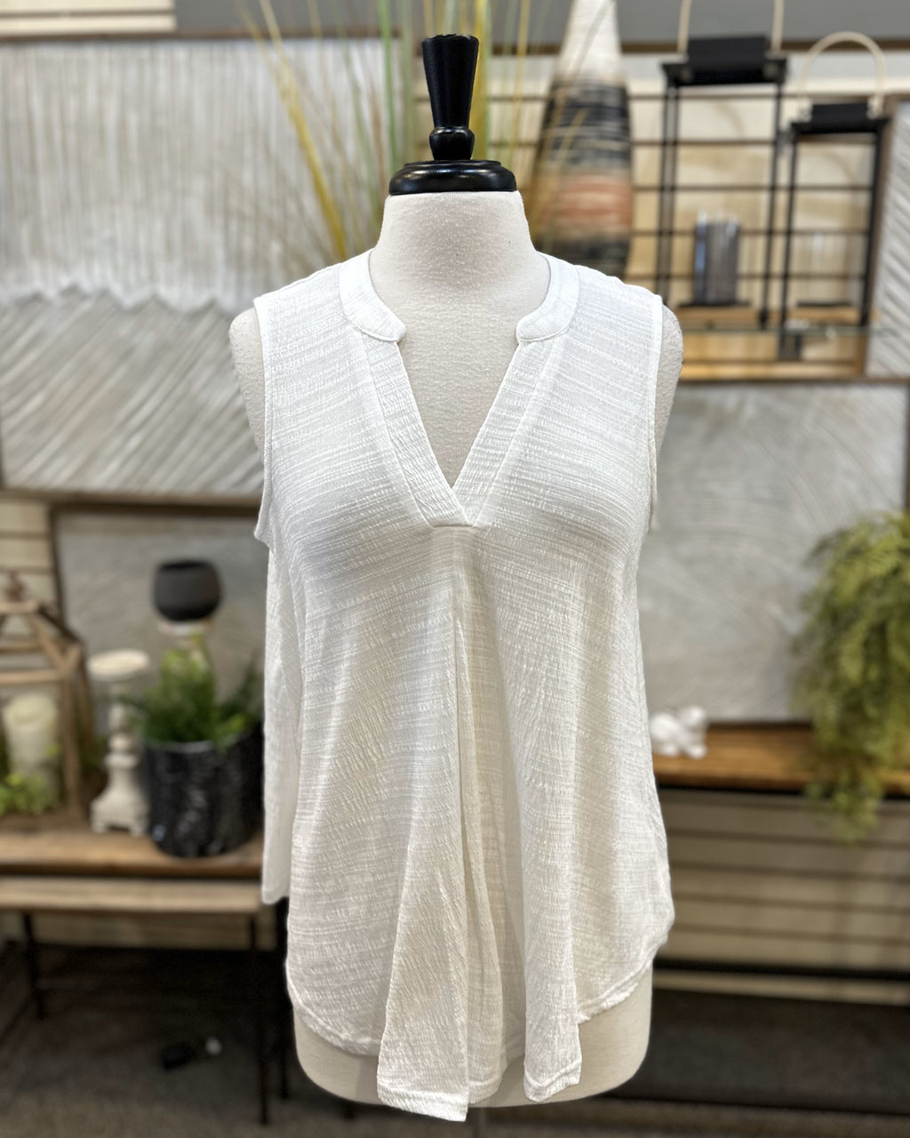 Keren Hart Pleated V-Neck Tank Top