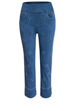 Ethyl Pull-On Capri Embroidered with Stars