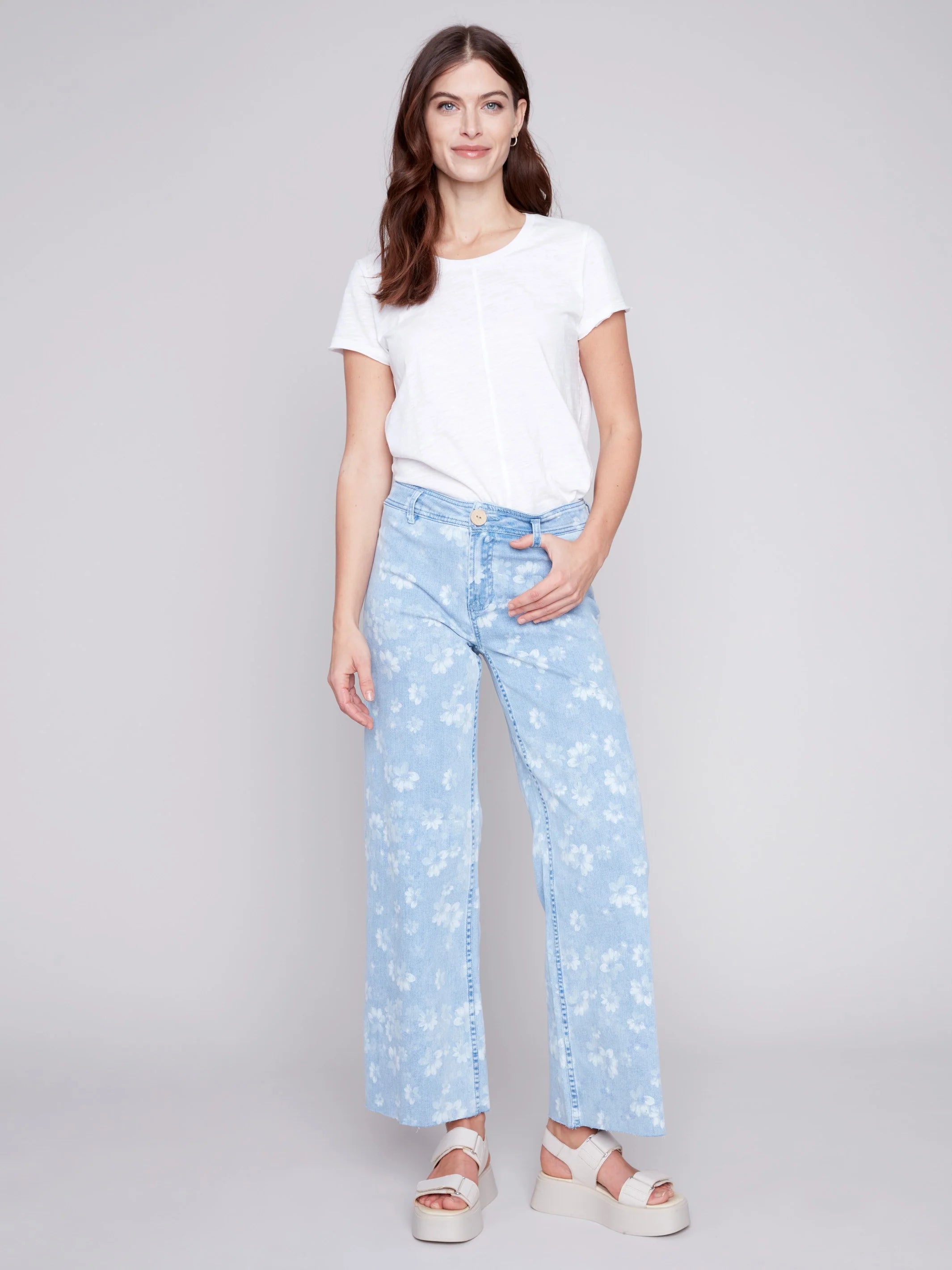 Charlie B Wide Leg Pant with Raw Hem in Daisy Print