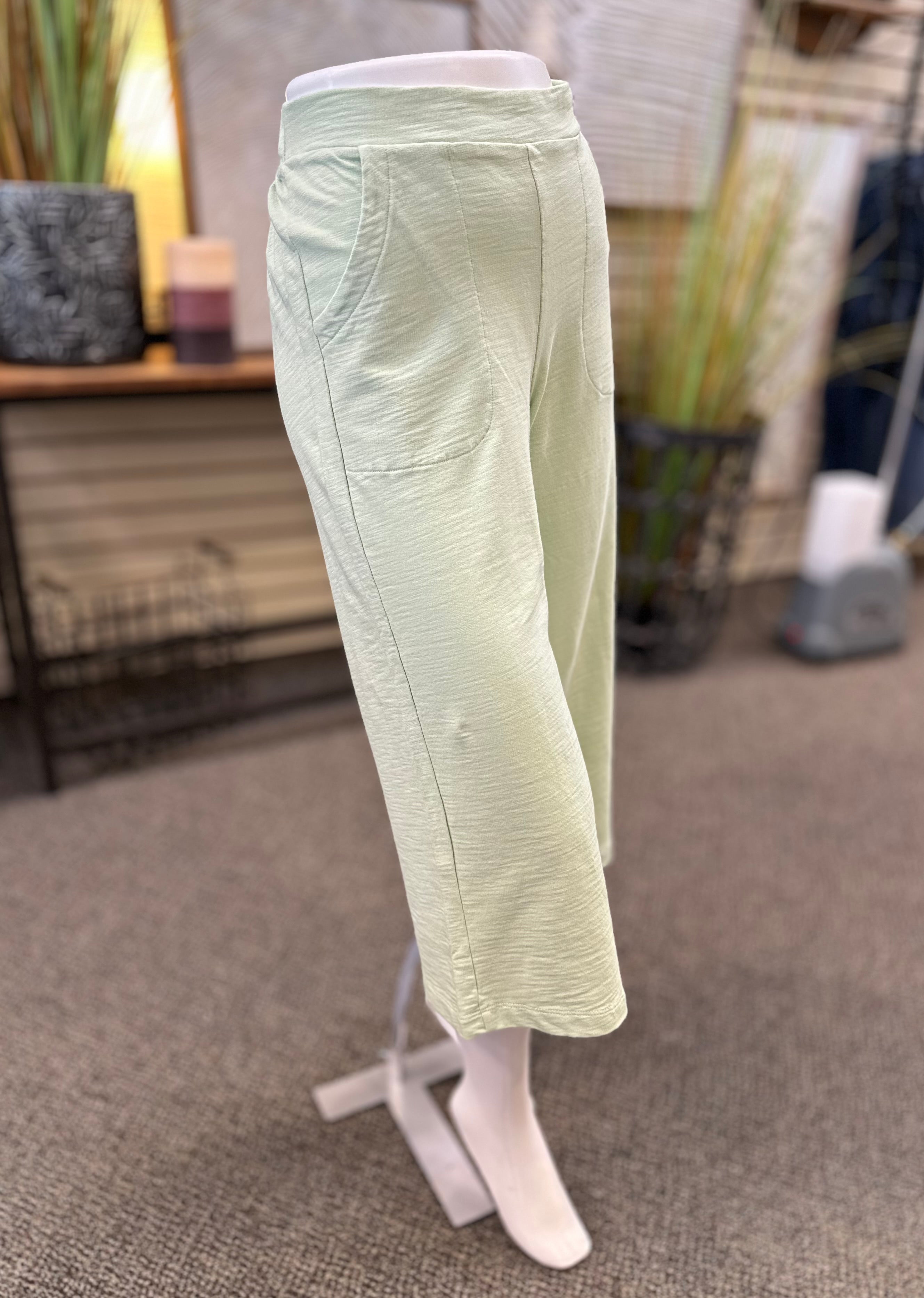 Inspired by Wild Palms Cotton Breezy Pull On Capri - Frosty Mint