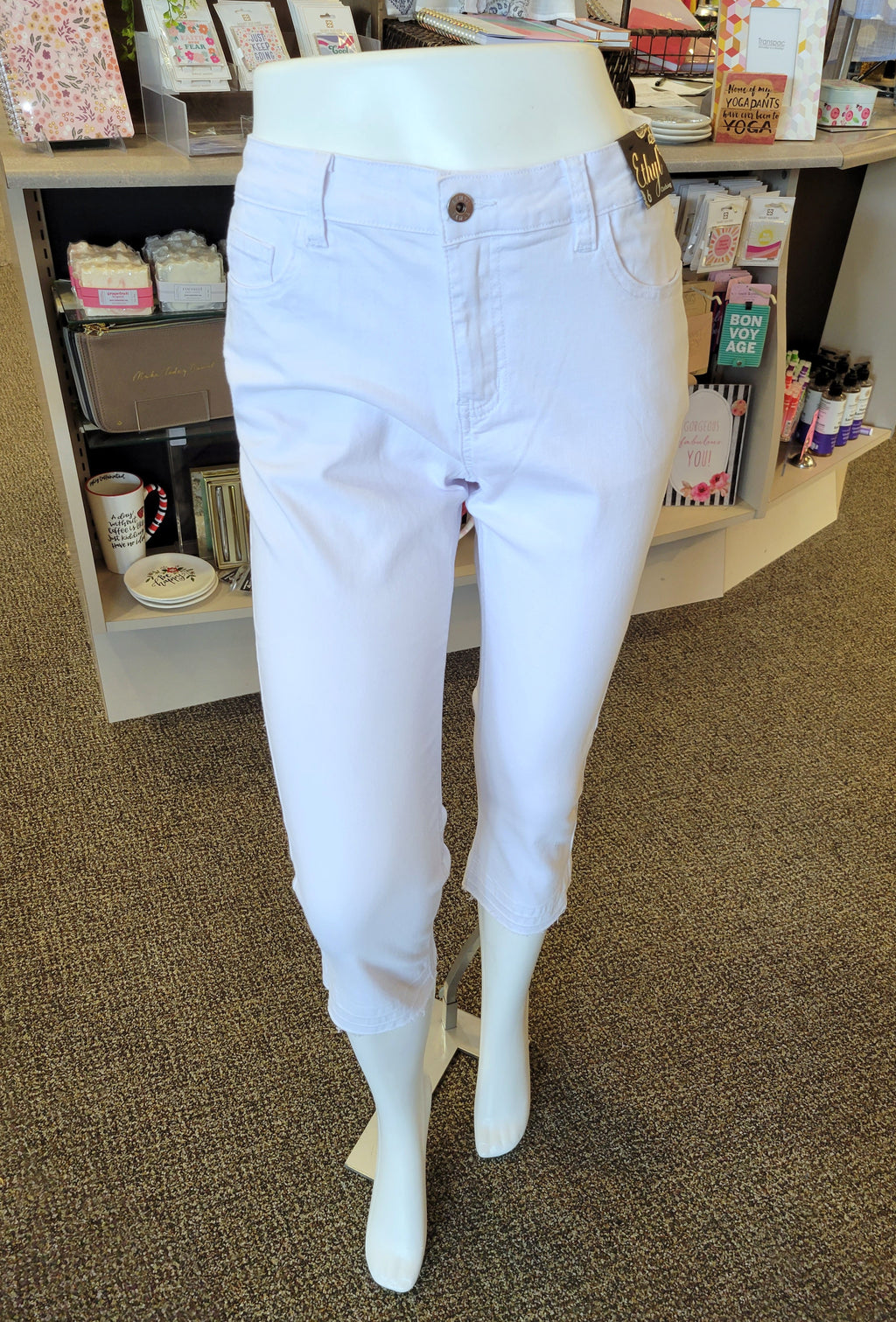 Ethyl Zip Fly Front Fray Capri