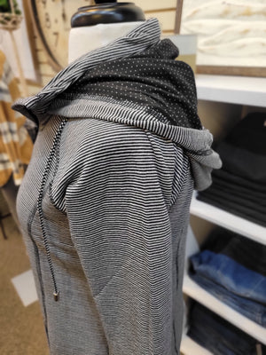 Keren Hart Zip Up Striped Hoodie with Front Pocket