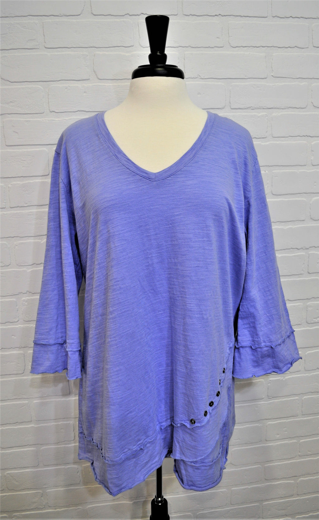 Wild Palms 3/4 Sleeve Side Button Top - Lavender