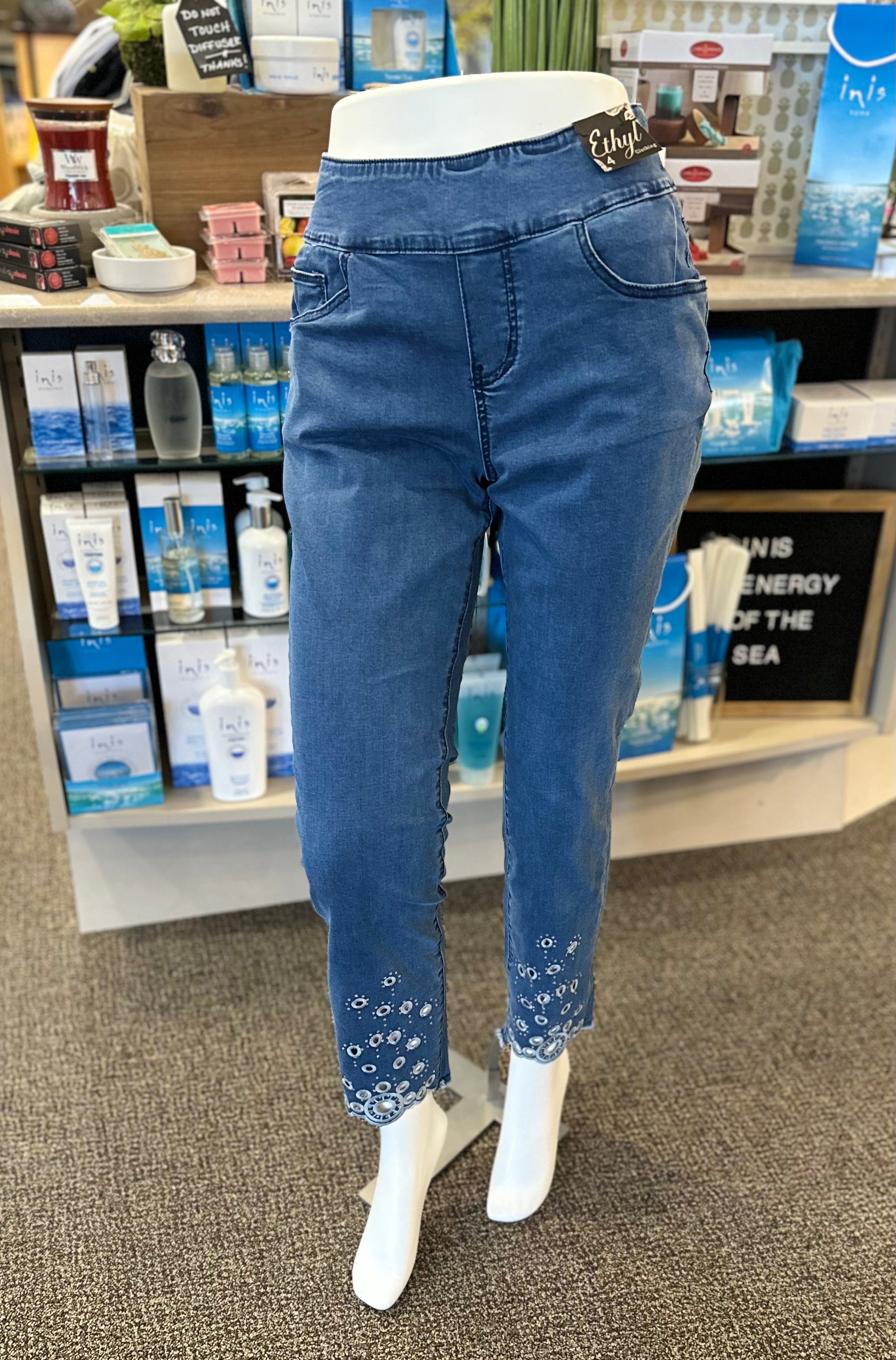 Slimsation 2025 embroidered jeans